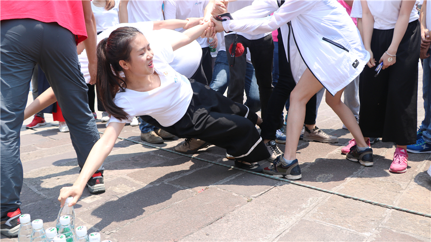 廣州市冰鳥網(wǎng)絡(luò)游戲科技有限公司沙灣古鎮(zhèn)大型奔跑活動(dòng)