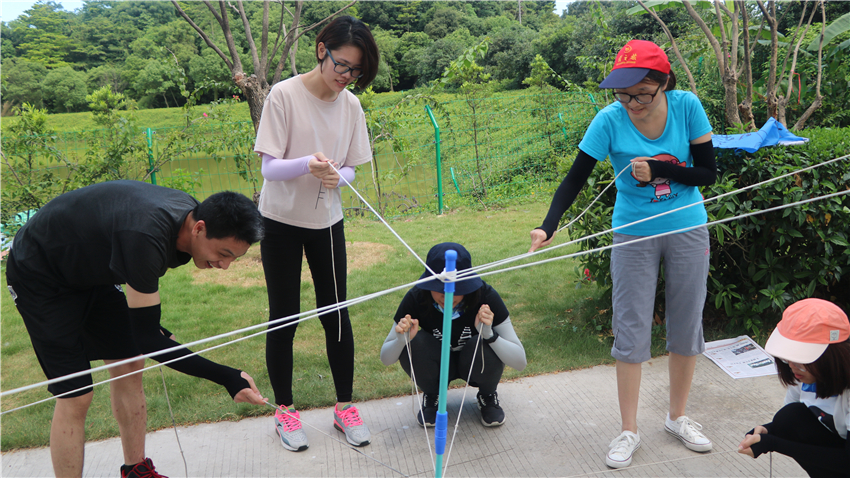 佛山SGS美的鷺湖森林度假區(qū)拓展訓(xùn)練基地舉行團(tuán)隊建設(shè)活動